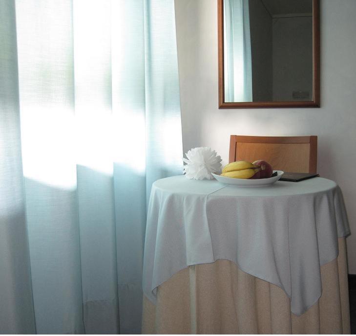 Hotel Italia Карманьйола Номер фото